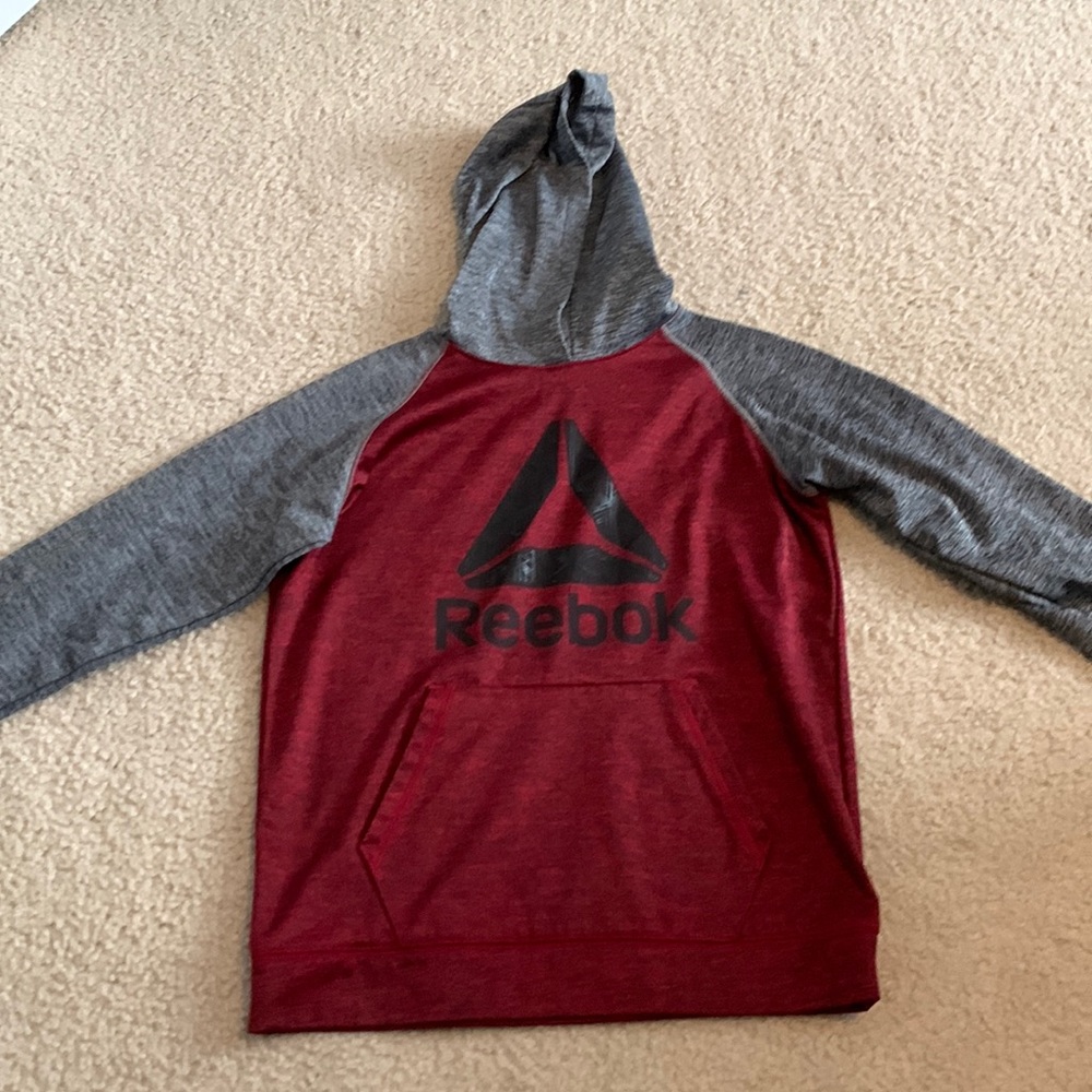 Reebok boys hoodie red medium